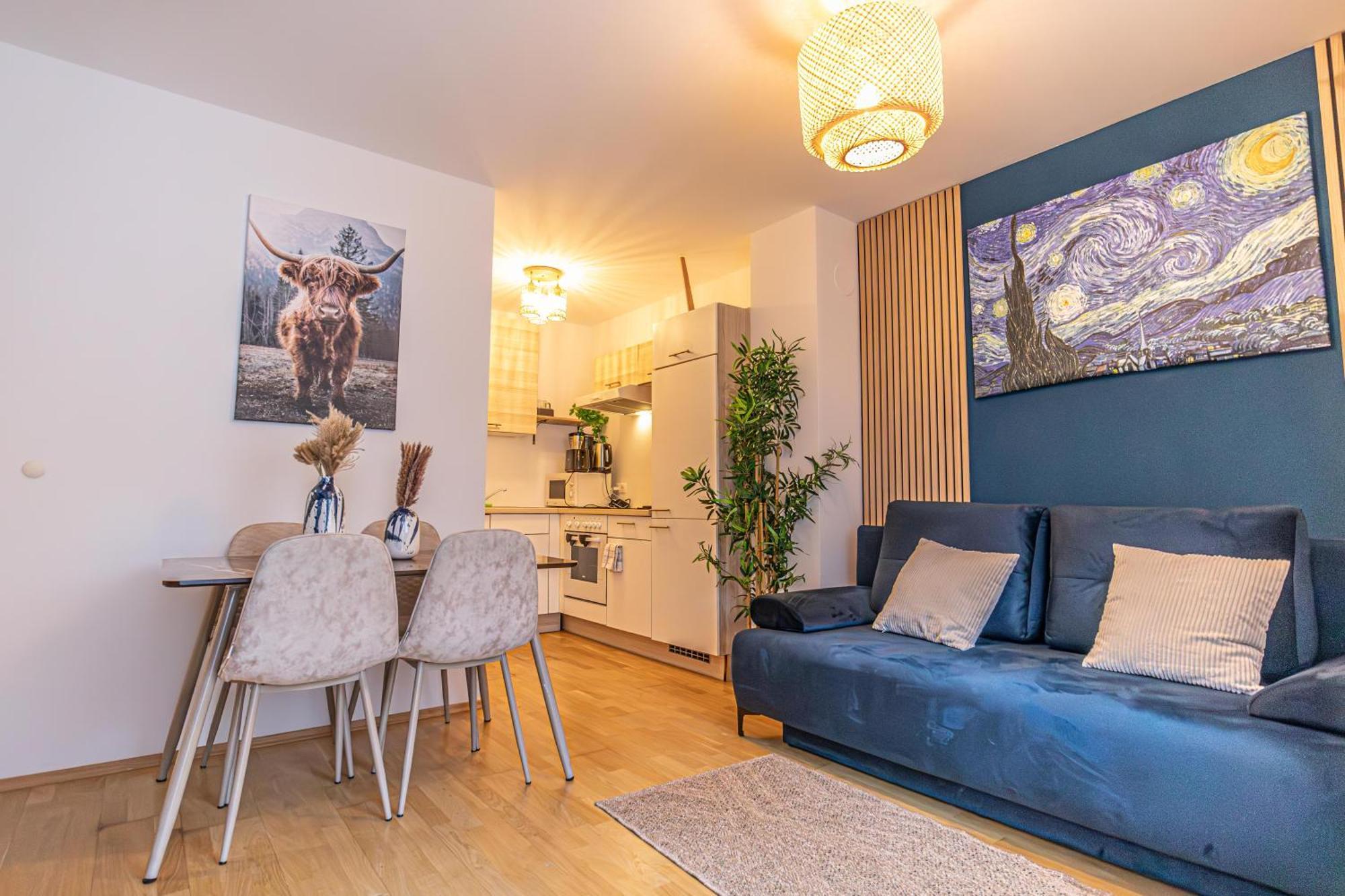 Superb Fully Equipped Apartment, 9 Min To City Center Via Metro Wina Bagian luar foto